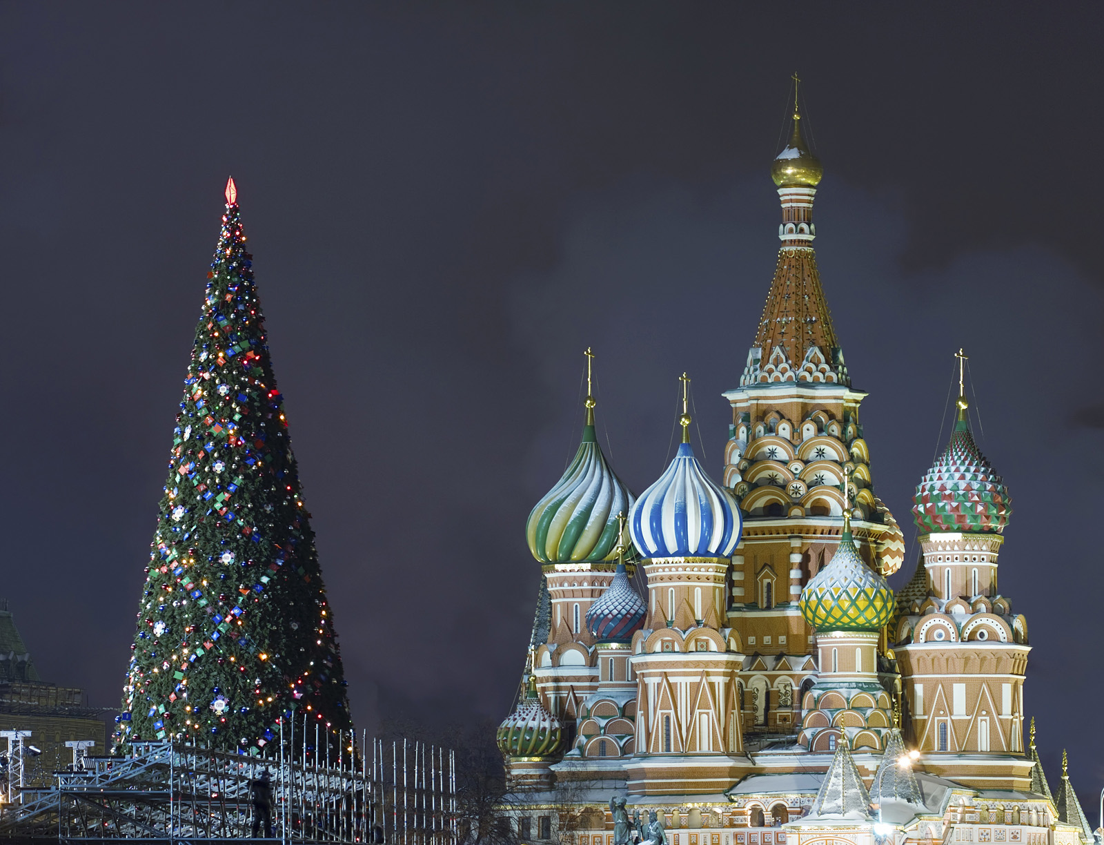Новый год в россии особенности